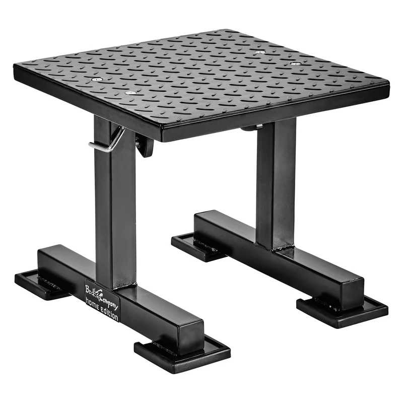 Höhenverstellbarer Sprungkasten aus Stahl