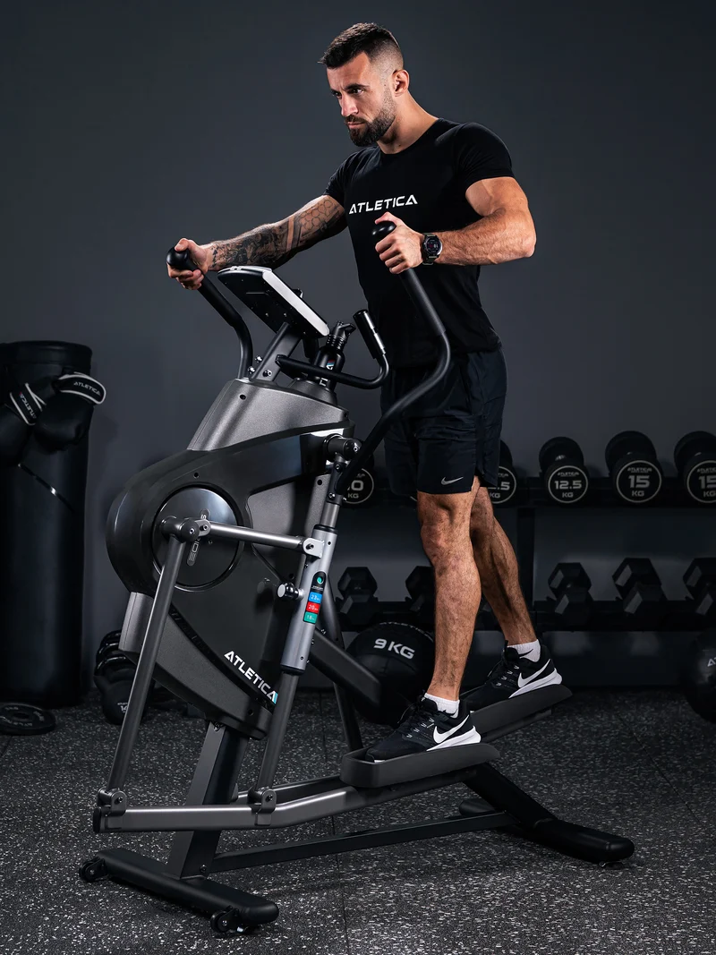 STRIDE | Frontbetriebener Crosstrainer