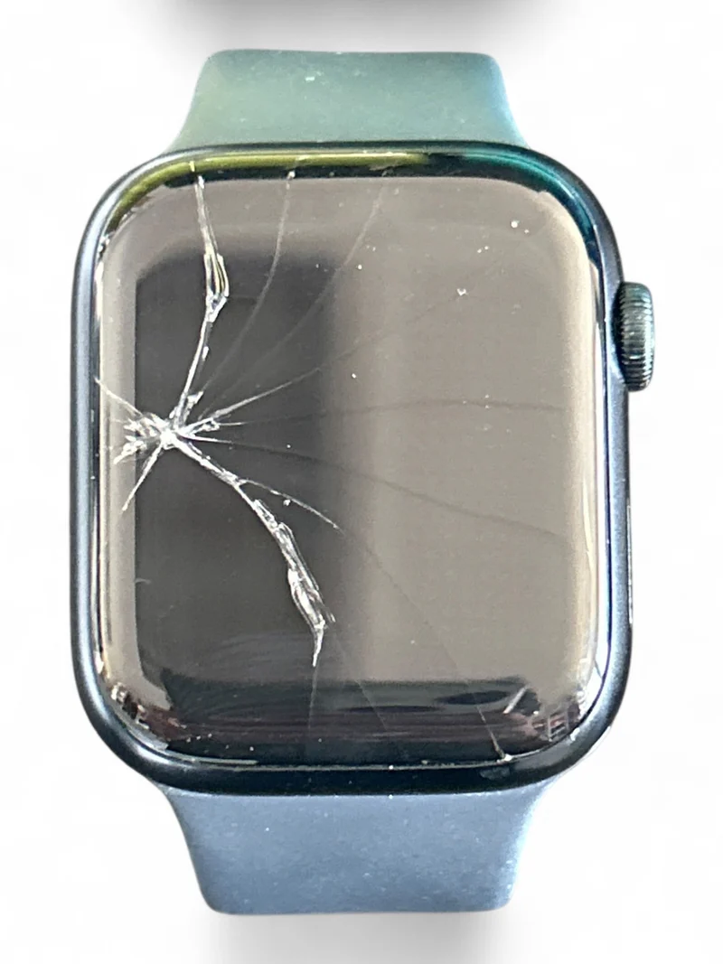 Apple Watch Series 8 GPS 45 mm mit Aluminiumgehäuse und hellem Retina Display