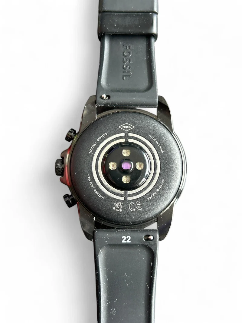 Fossil Gen 6 Smartwatch 44 mm mit Edelstahlgehäuse und integriertem GPS (black)