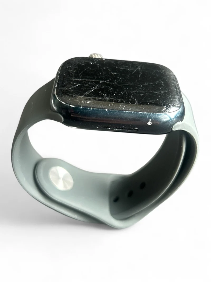 Apple Watch Series 7 GPS + Cellular 41 mm mit Aluminiumgehäuse und LTE.