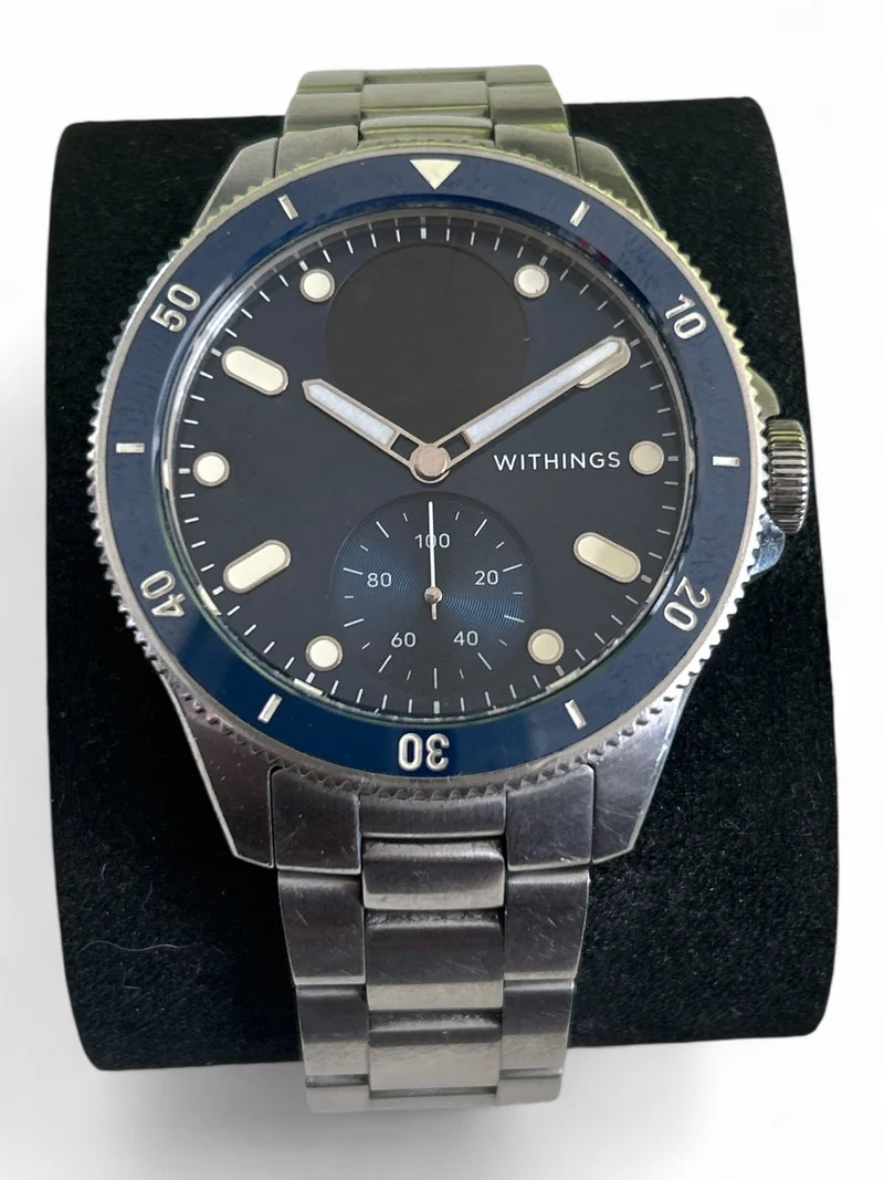 Withings ScanWatch Nova 42 mm mit Edelstahlgehäuse,Saphirglas und Premium-Design