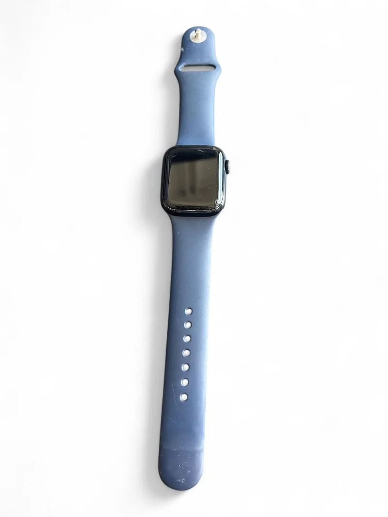 Apple Watch Series 7 GPS + Cellular 41 mm mit Aluminiumgehäuse und LTE.