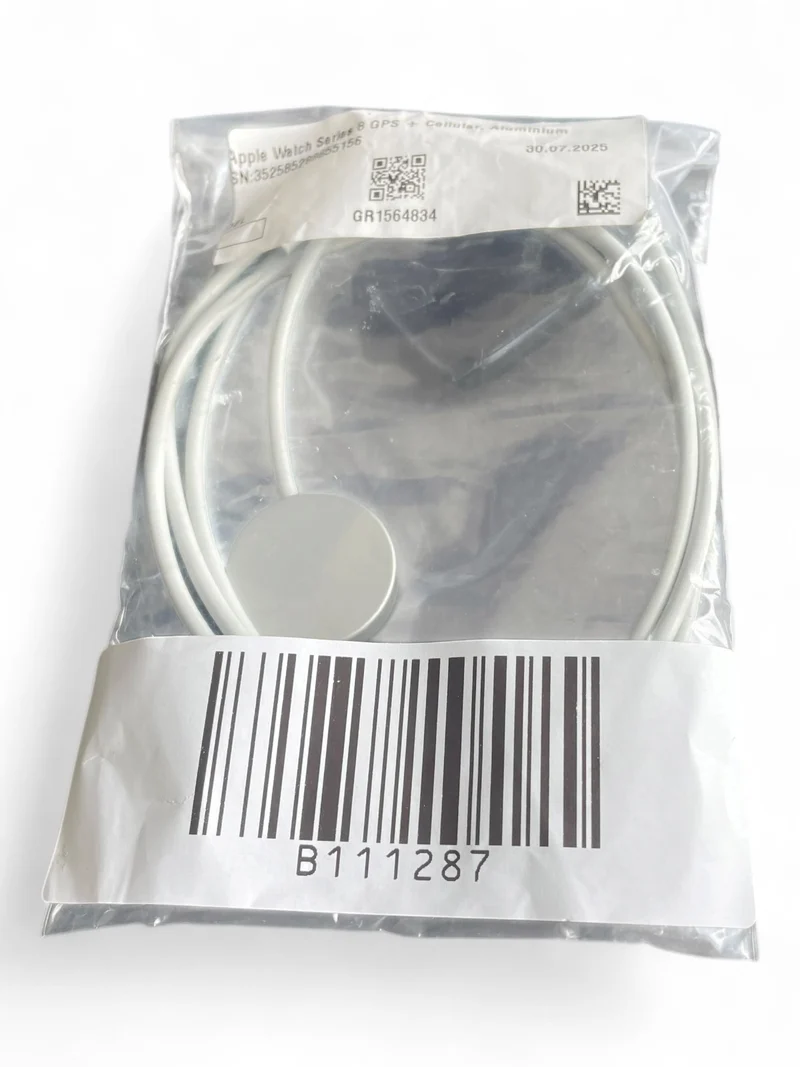 Apple Watch Series 8 GPS + Cellular 41 mm mit Aluminiumgehäuse und LTE.