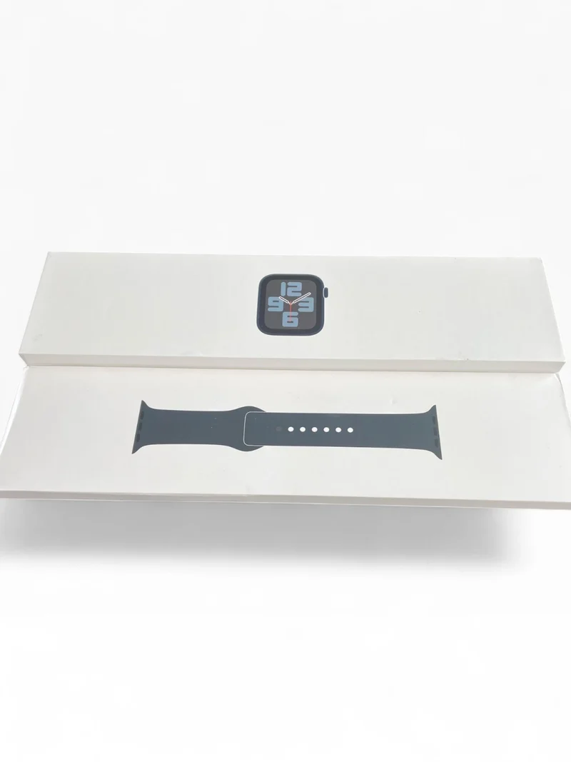 Apple Watch SE GPS 44mm Aluminiumgehäuse Midnight Smartwatch für Fitness & Sport