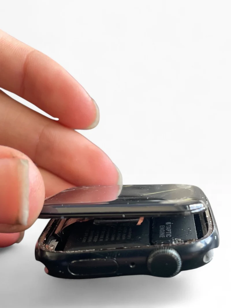 Apple Watch SE GPS 44mm Aluminiumgehäuse Midnight Smartwatch für Fitness & Sport