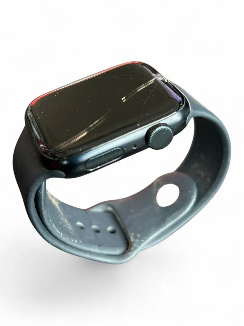 Apple Watch SE GPS 44 mm mit Aluminiumgehäuse und brillantem Retina Display.