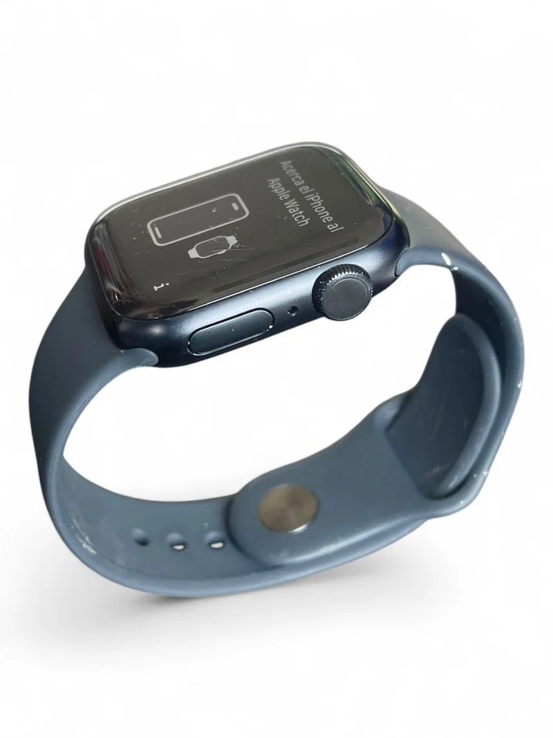 Apple Watch Series 7 GPS 45 mm mitAluminiumgehäuse und brillantem Retina Display