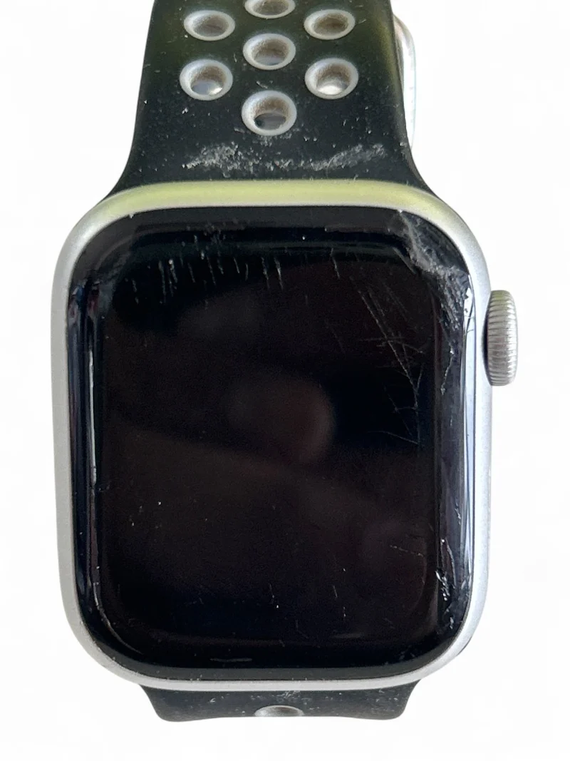 Apple Watch Series 8 GPS + Cellular 41 mm mit Aluminiumgehäuse und in Weiß (GPS)