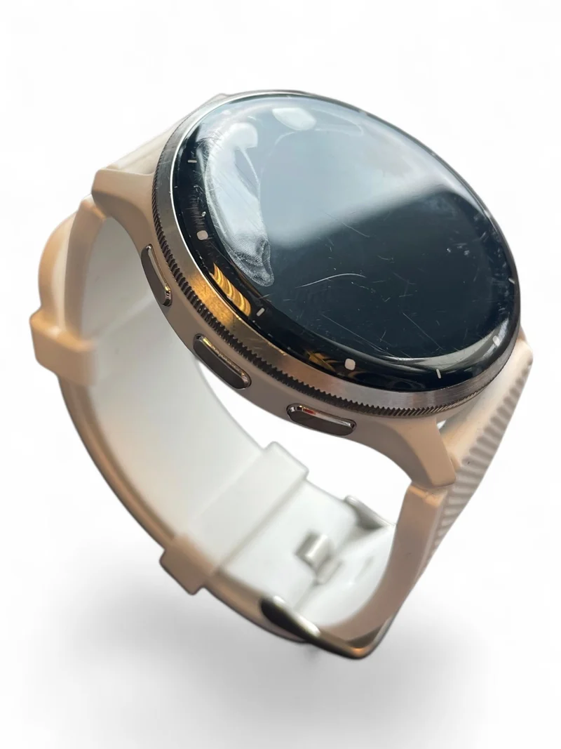 Garmin VENU 3 Smartwatch 45 mm in Weiß mit AMOLED-Display, GPS und Bluetooth