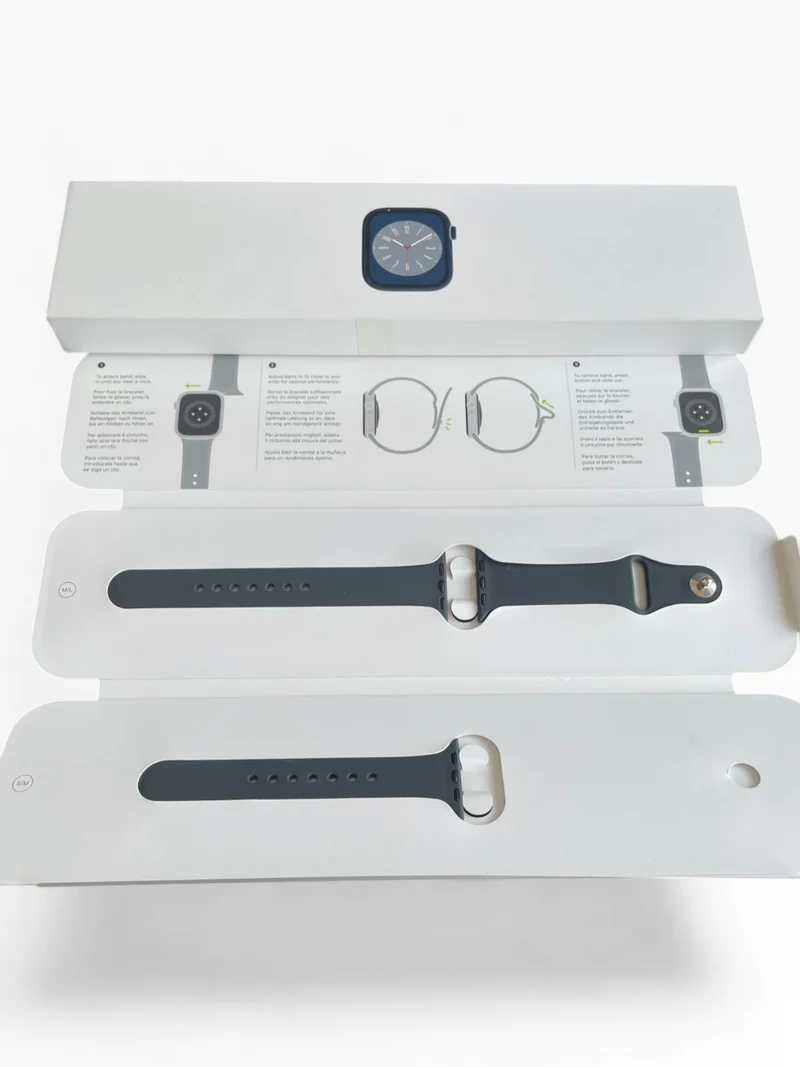 Apple Watch Series 8 GPS + Cellular 41mm Aluminiumgehäuse Midnight Fitness Watch