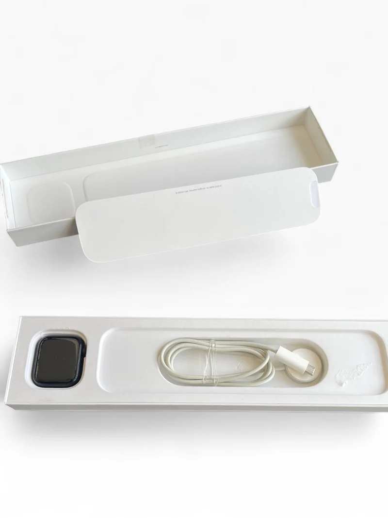 Apple Watch Series 8 GPS + Cellular 41mm Aluminiumgehäuse Midnight Fitness Watch