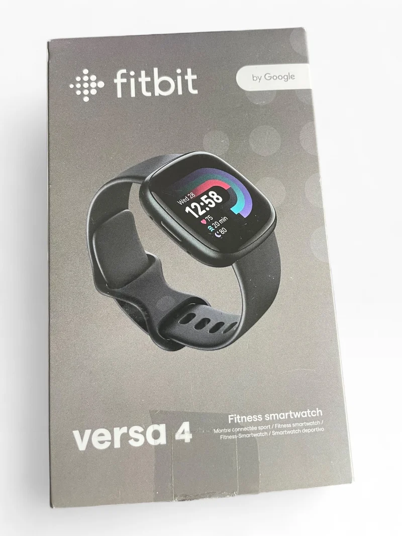 Fitbit Versa 4 Smartwatch 40mm mit Aluminiumgehäuse, AMOLED-Display & GPS
