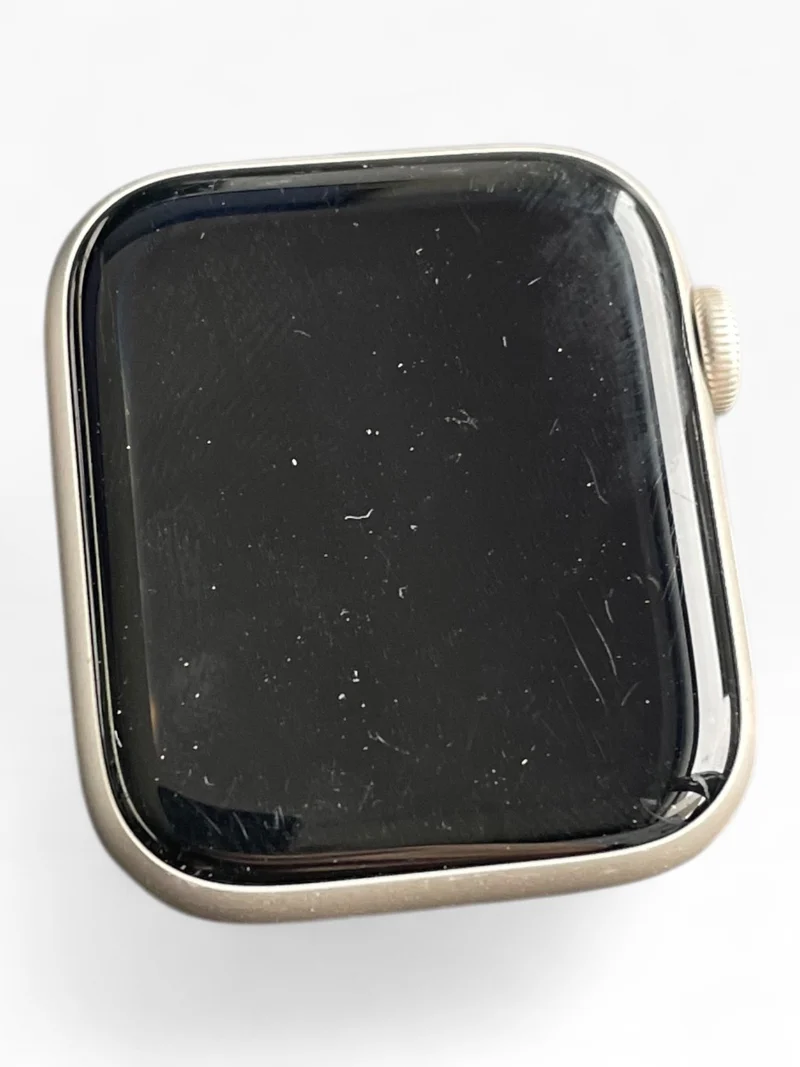 Apple Watch SE GPS 44mm mit Aluminiumgehäuse & Retina Display in Starlight.