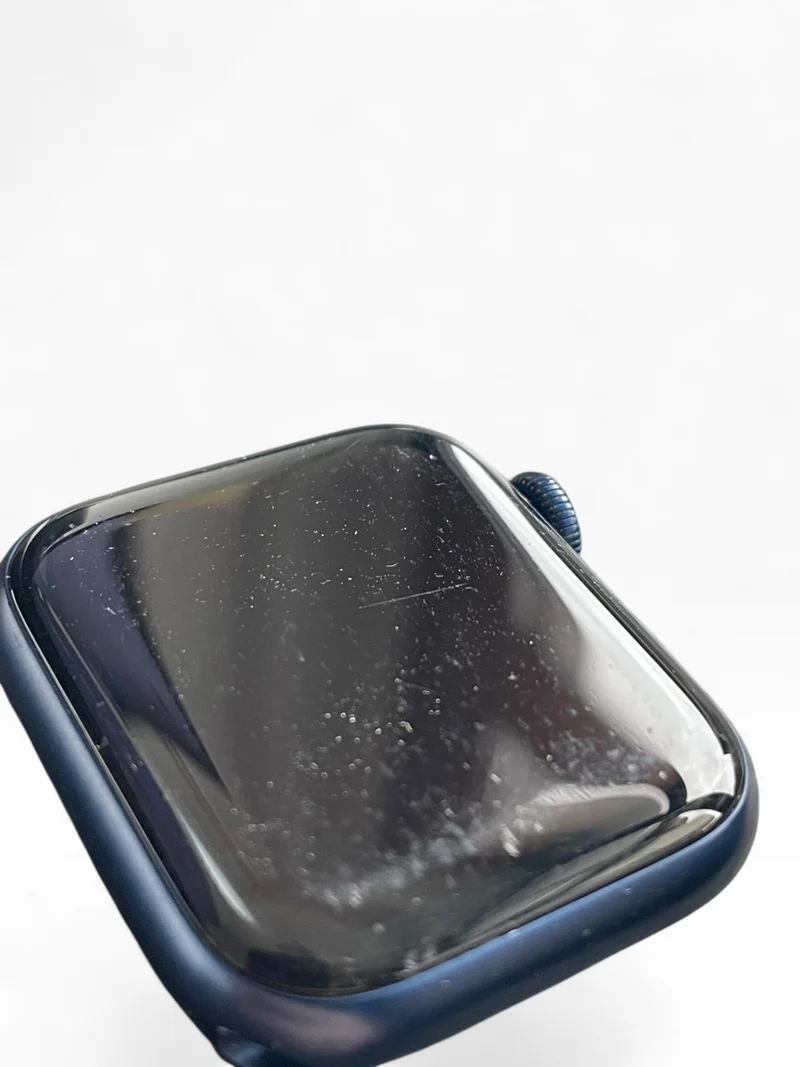 Apple Watch Series 6 GPS 40mm mit Aluminiumgehäuse & Sportarmband in Marineblau