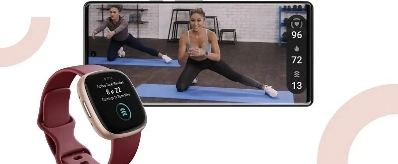 Fitbit Versa 4 Smartwatch 40 mm mit Aluminiumgehäuse und integriertem GPS.