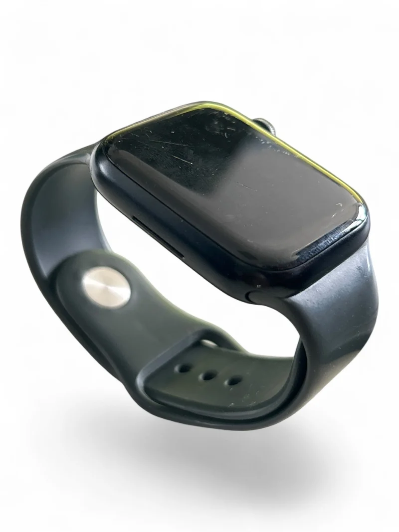 Apple Watch Series 8 GPS 45 mm mit Aluminiumgehäuse und hellem Retina Display.