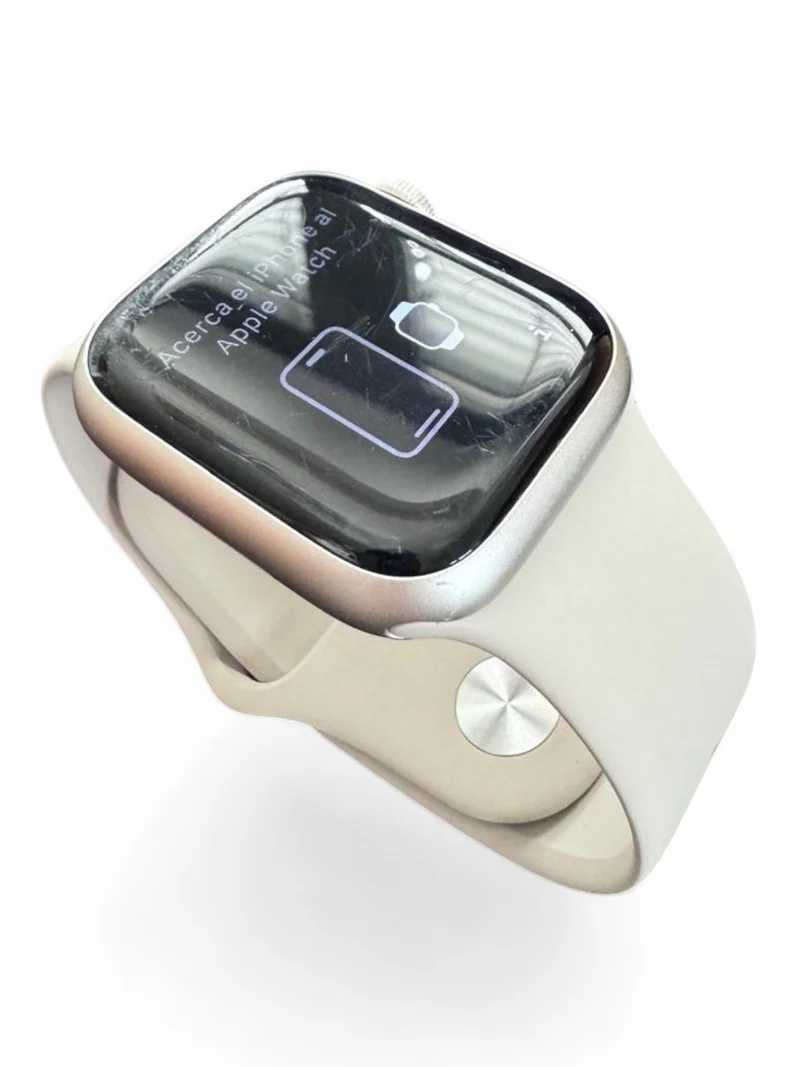 Apple Watch Series 9 GPS 41 mm mit Aluminiumgehäuse und hellem Retina Display.
