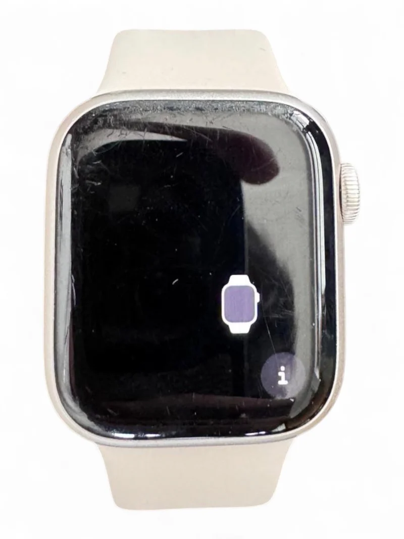 Apple Watch Series 9 GPS 41 mm mit Aluminiumgehäuse und hellem Retina Display.