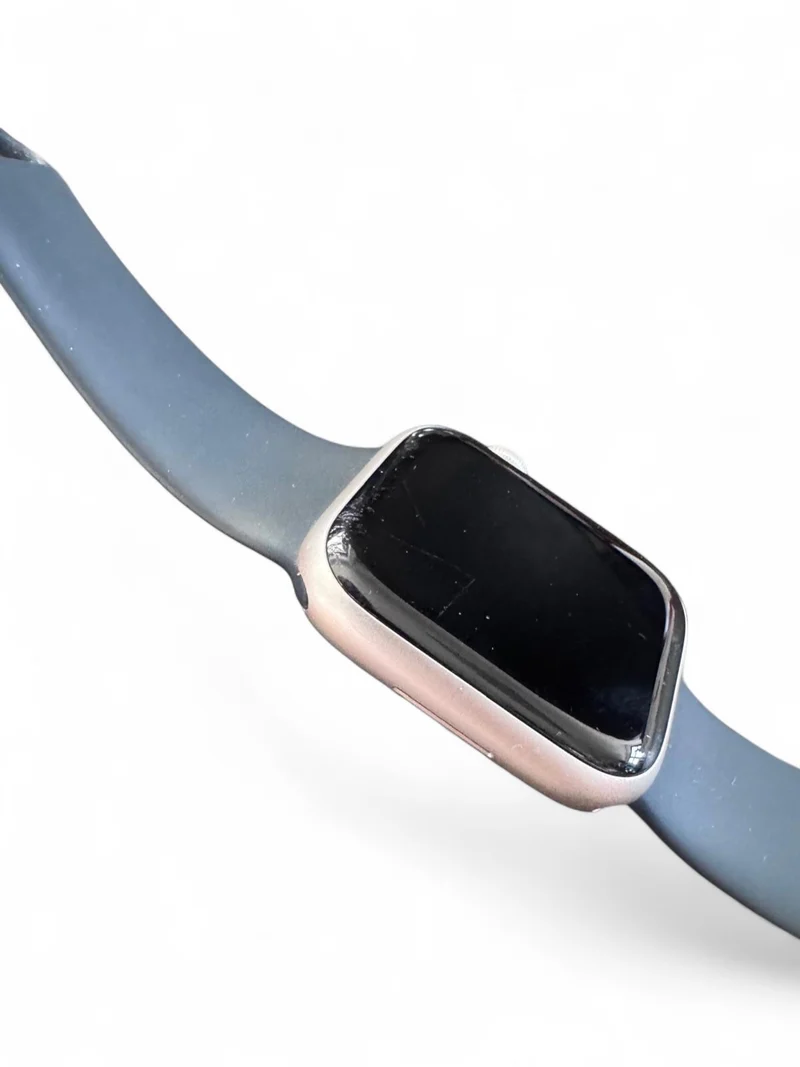 Apple Watch Series 9 GPS 45 mm mit Aluminiumgehäuse und hellem Retina Display