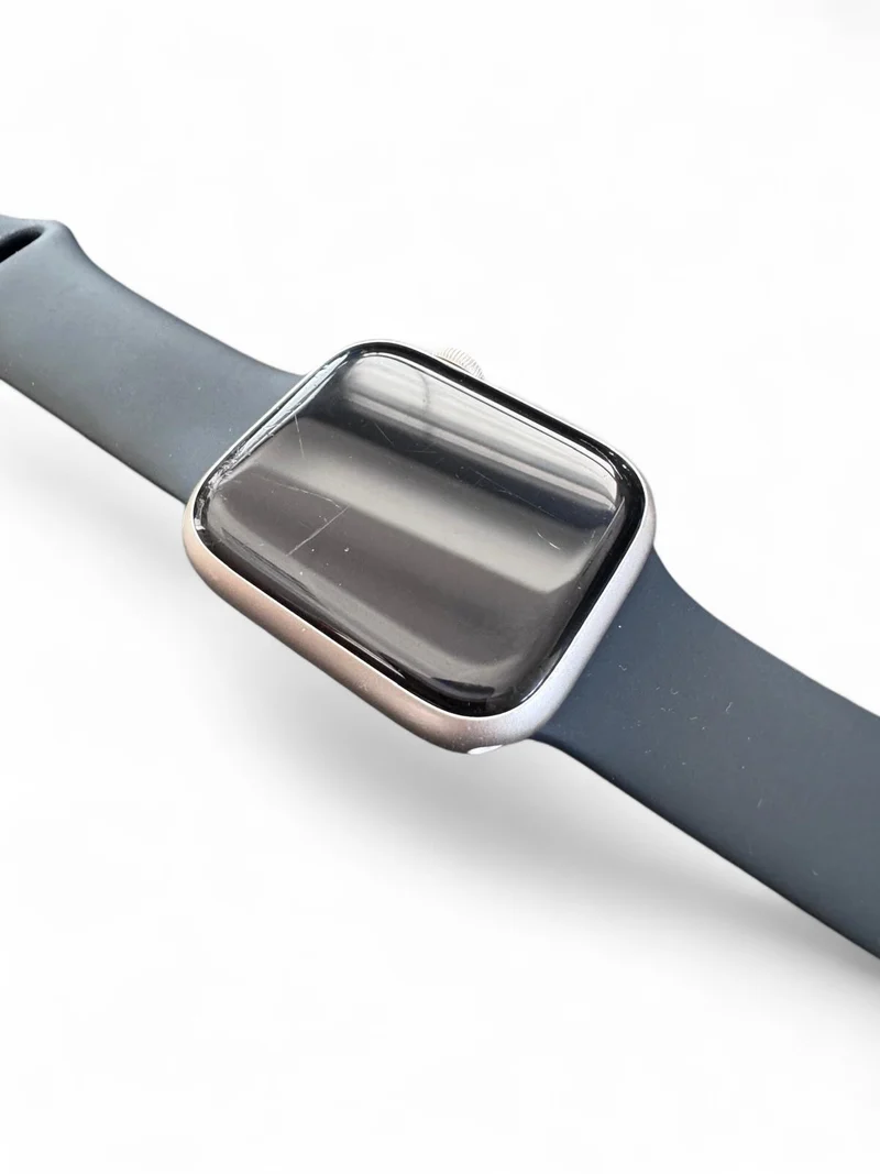Apple Watch Series 9 GPS 45 mm mit Aluminiumgehäuse und hellem Retina Display