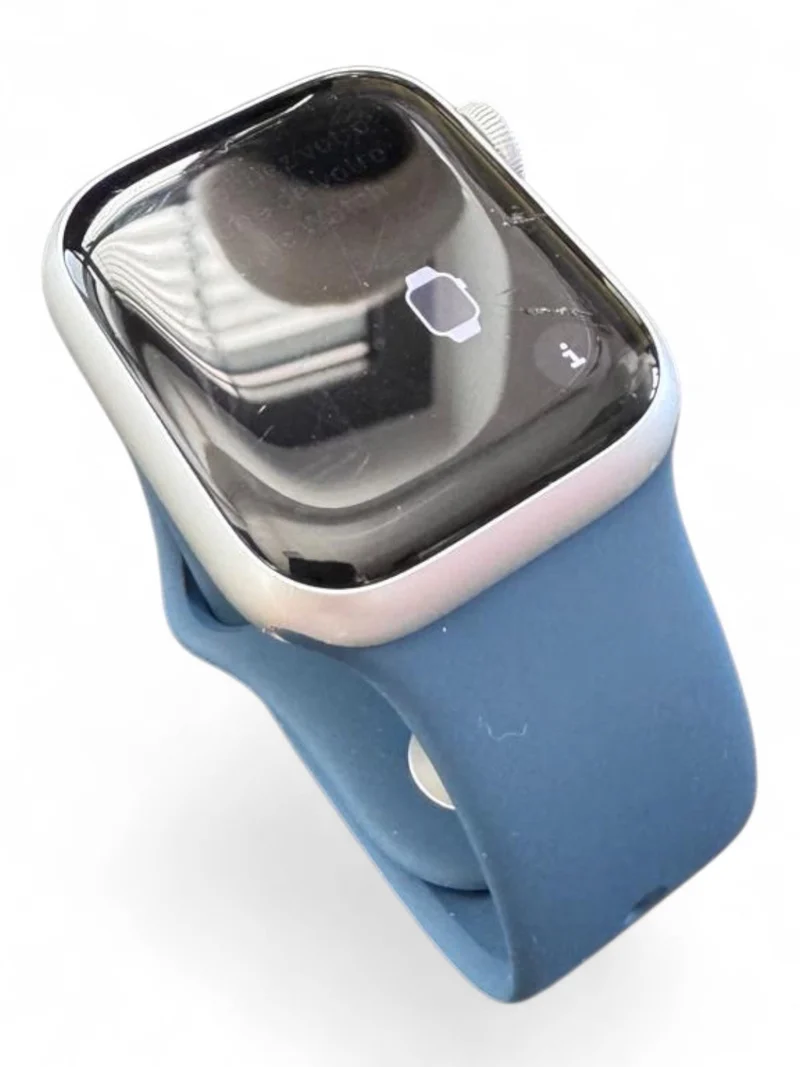 Apple Watch Series 9 GPS 41 mm mit Aluminiumgehäuse und hellem Retina Display.