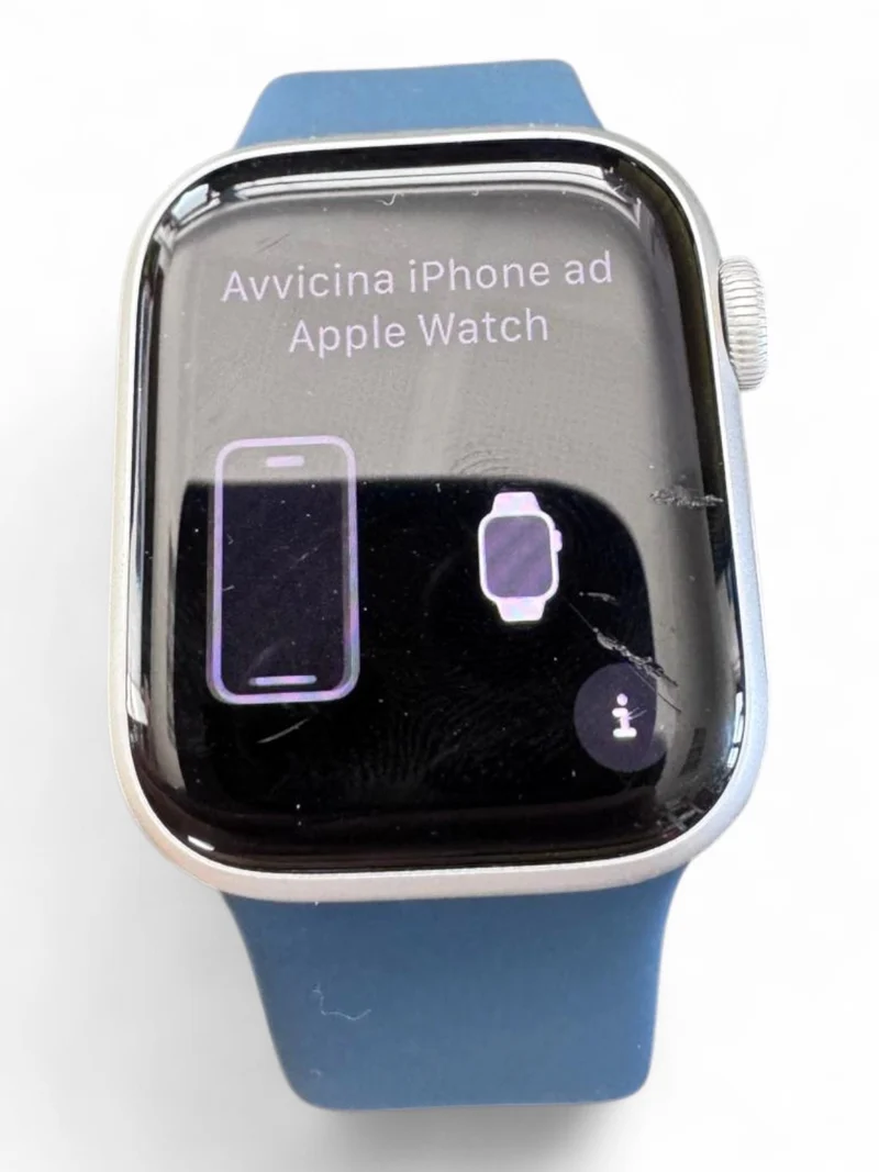 Apple Watch Series 9 GPS 41 mm mit Aluminiumgehäuse und hellem Retina Display.