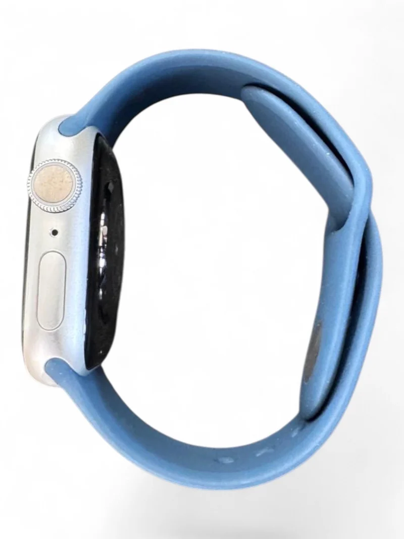 Apple Watch Series 9 GPS 41 mm mit Aluminiumgehäuse und hellem Retina Display.