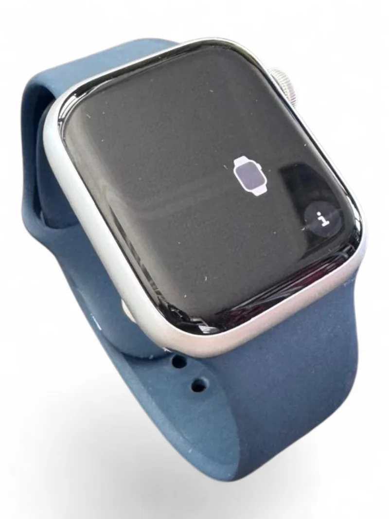 Apple Watch Series 9 GPS 45 mm mit Aluminiumgehäuse und hellem Retina Display.