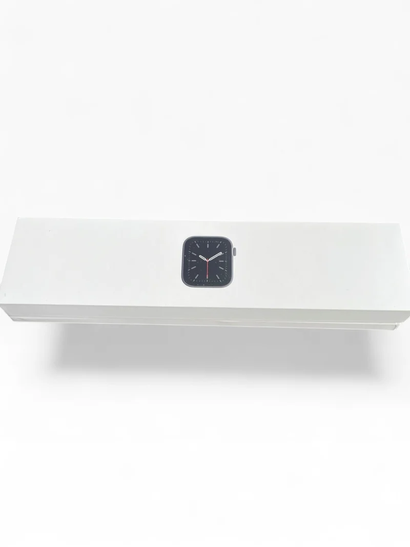 Apple Watch Series 6 GPS 44mm mit Aluminiumgehäuse & Sportarmband in Space Grau