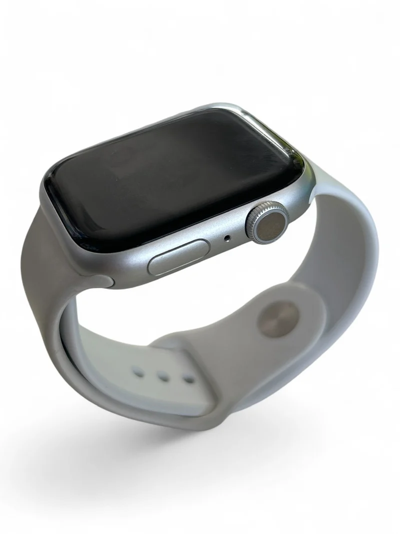 Apple Watch Series 8 GPS 45 mm mit Aluminiumgehäuse und Retina Display