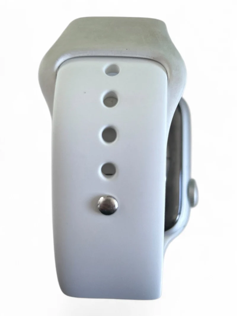 Apple Watch Series 8 GPS 45 mm mit Aluminiumgehäuse und Retina Display