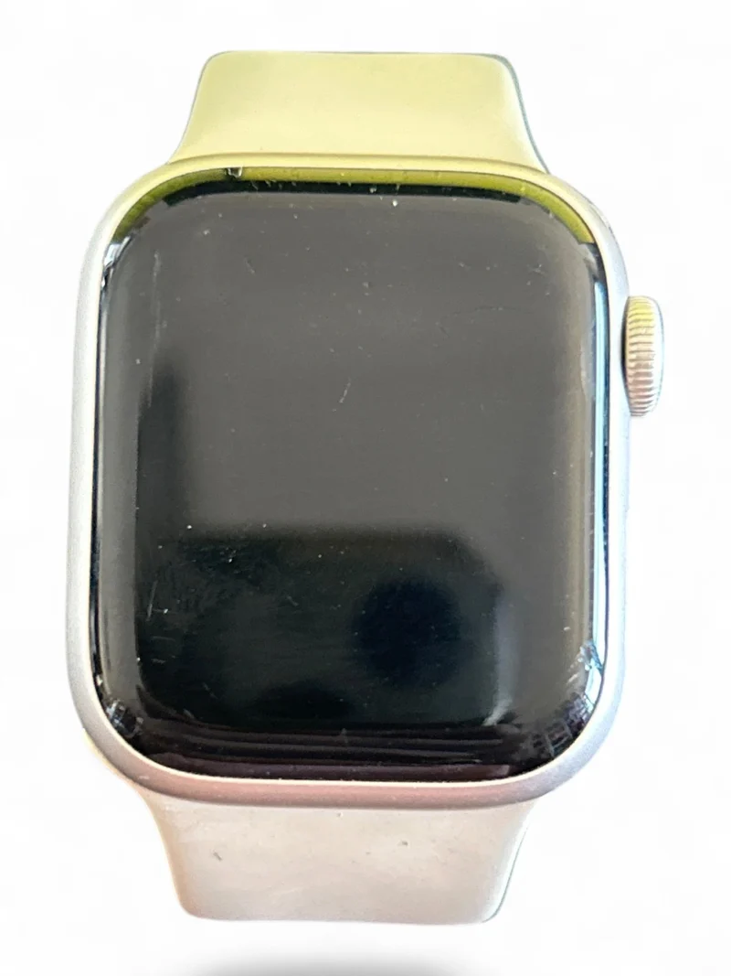 Apple Watch Series 8 GPS 41 mm mit Aluminiumgehäuse und hellem Retina Display.