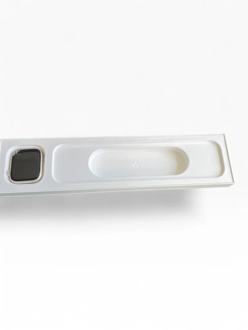 Apple Watch Series 8 GPS + Cellular 45mm mit Aluminiumgehäuse & LTE in Starlight