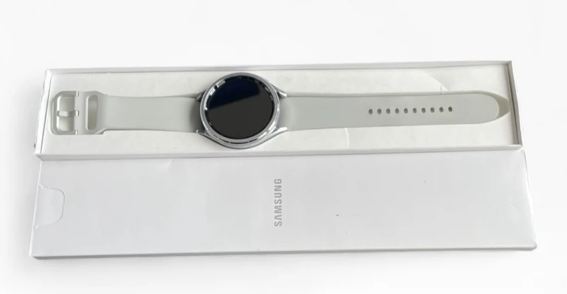 Samsung Galaxy Watch6 Classic LTE 47 mm Edelstahl Silber Smartwatch (Silver)