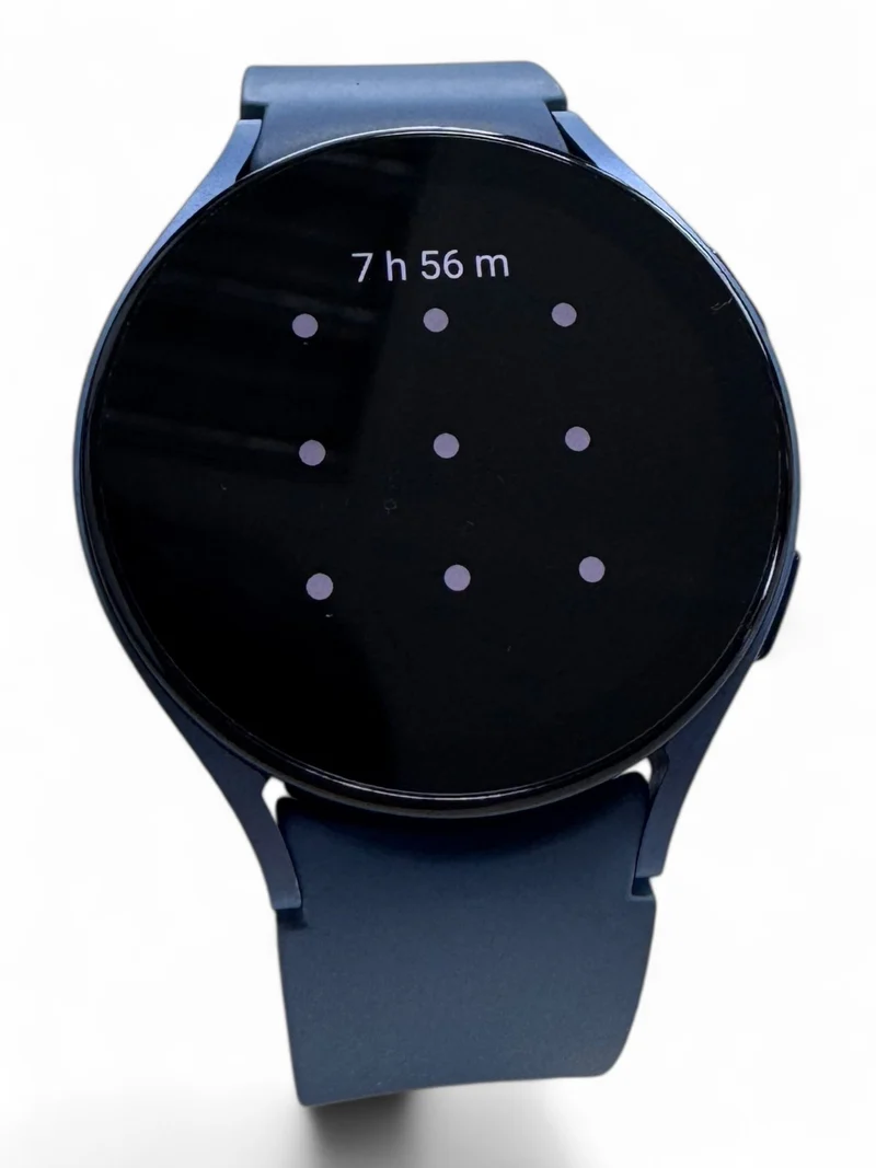 Samsung Galaxy Watch5 44mm mit Aluminiumgehäuse, AMOLED-Display und GPS & Saphir