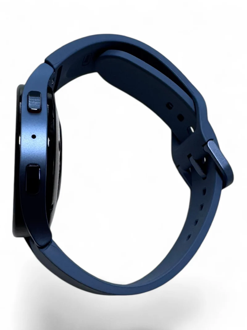 Samsung Galaxy Watch5 44mm mit Aluminiumgehäuse, AMOLED-Display und GPS & Saphir