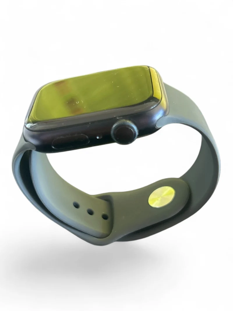 Apple Watch Series 8 GPS + Cellular 45 mm mit Aluminiumgehäuse und LTE.