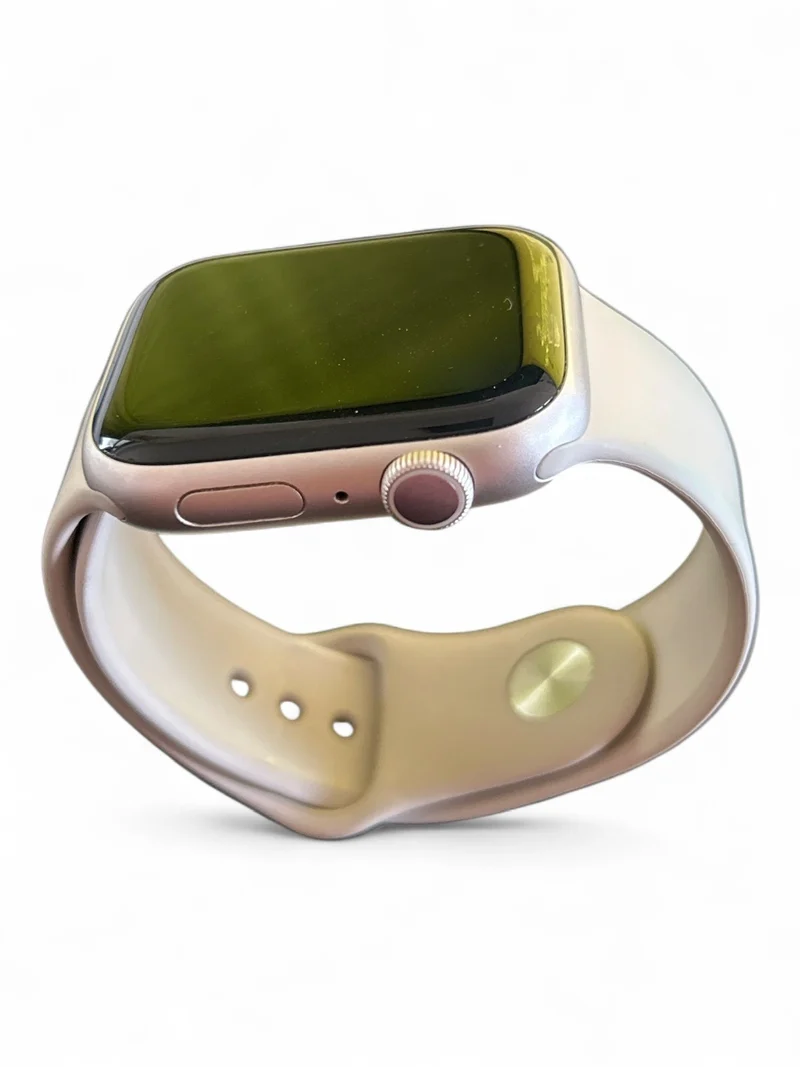 Apple Watch Series 9 GPS 45 mm mit Aluminiumgehäuse und hellem Retina Display.