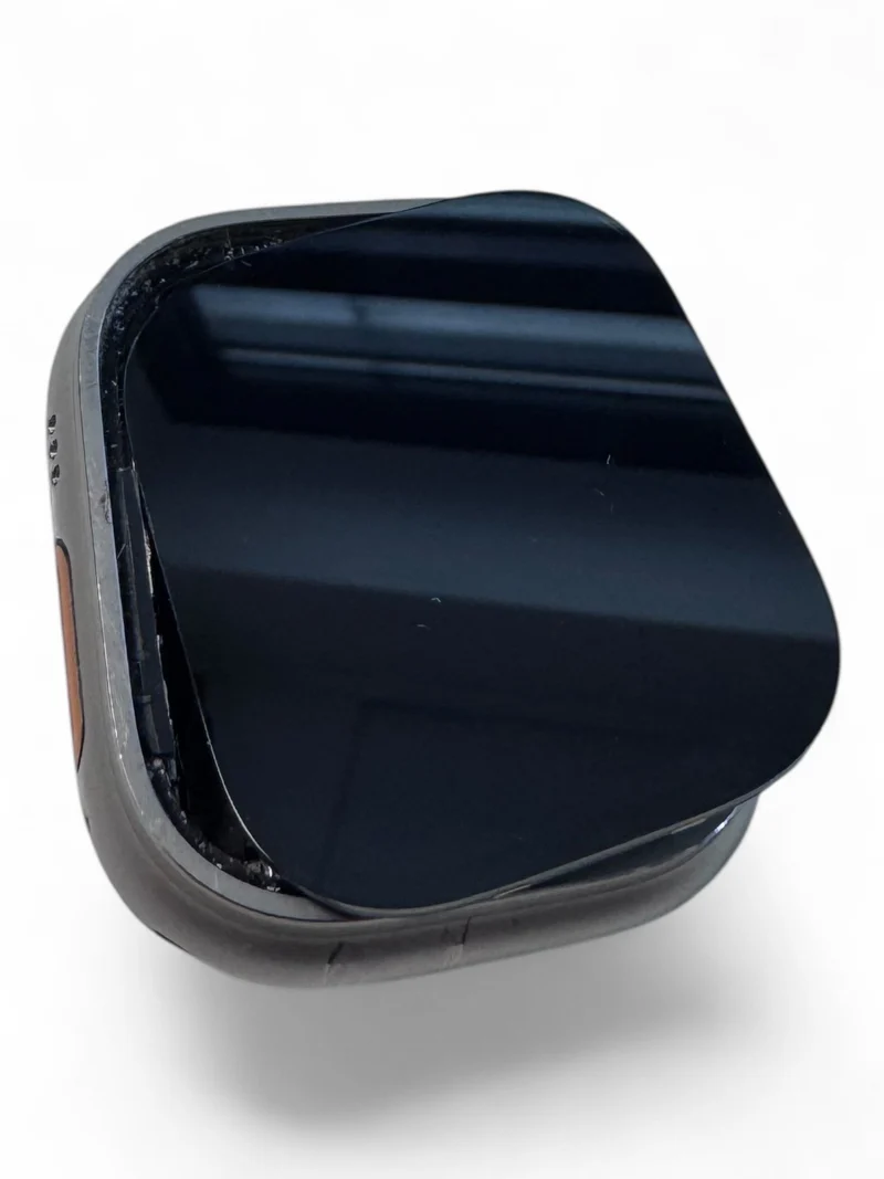 Apple Watch Ultra GPS + Cellular 49 mm mit Titangehäuse, LTE und Retina Display.