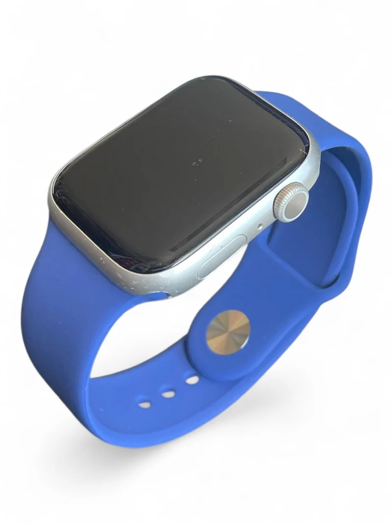 Apple Watch Series 9 GPS 45 mm in Silber mit Aluminiumgehäuse und Retina Display