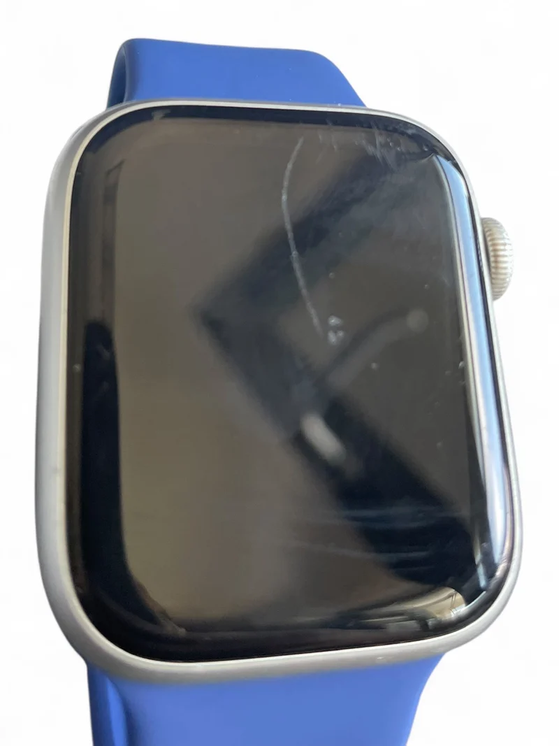 Apple Watch Series 9 GPS 45 mm in Silber mit Aluminiumgehäuse und Retina Display