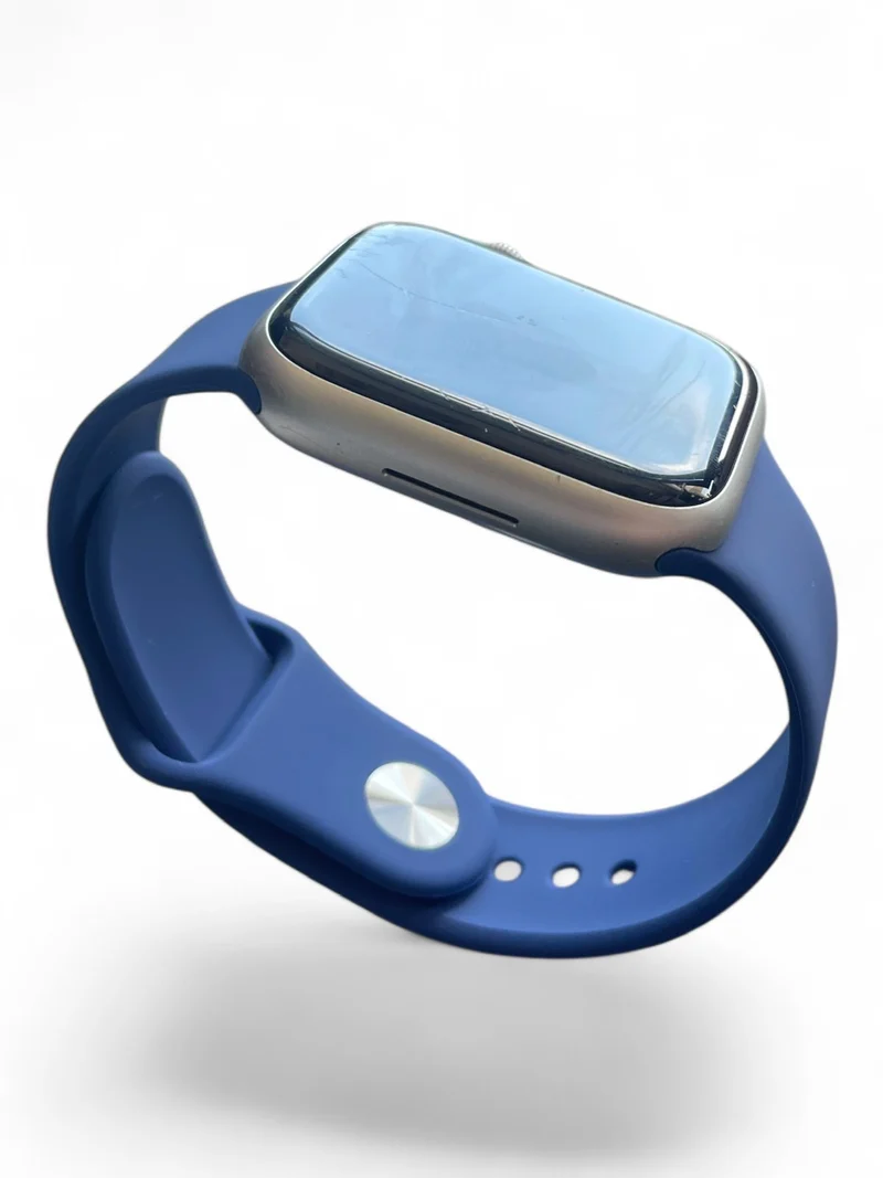 Apple Watch Series 9 GPS 45 mm in Silber mit Aluminiumgehäuse und Retina Display