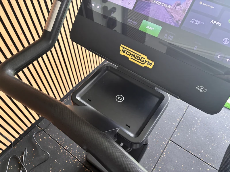 Technogym® Excite+ Live Bike 9000 16″