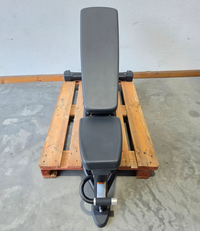 Matrix Magnum MG-A82 Universalbank verstellbar, Hantelbank ohne Ablage, Magnum Multi-adjustable Bench LP, Rahmenfarbe Schwarz, gebraucht - überholter Zustand