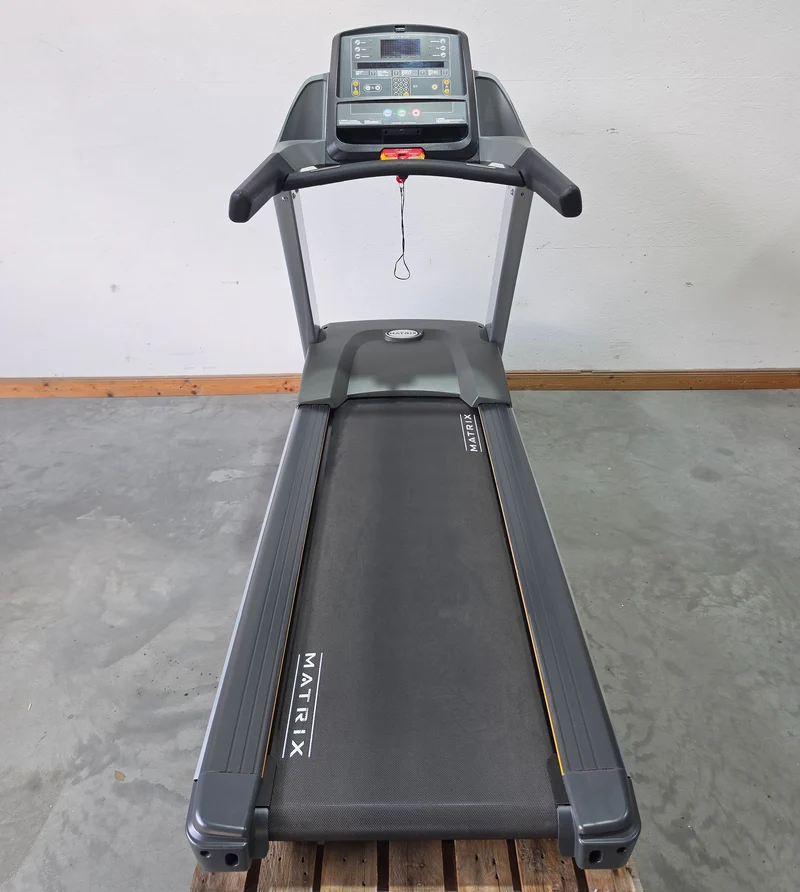 Matrix T3X Laufband, Neues Modell, LED Display, gebraucht - überholter Zustand