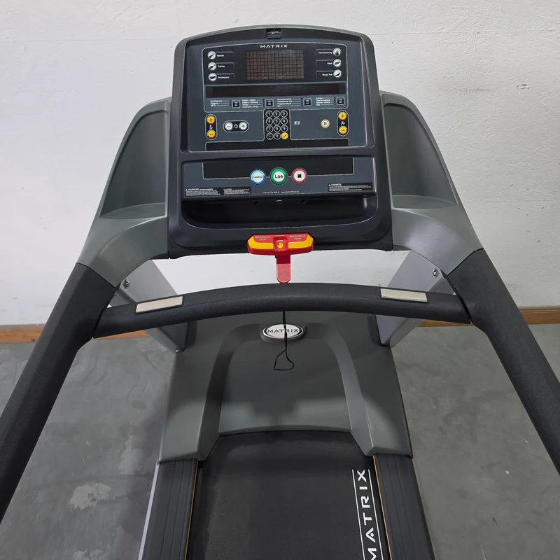 Matrix T3X Laufband, Neues Modell, LED Display, gebraucht - überholter Zustand