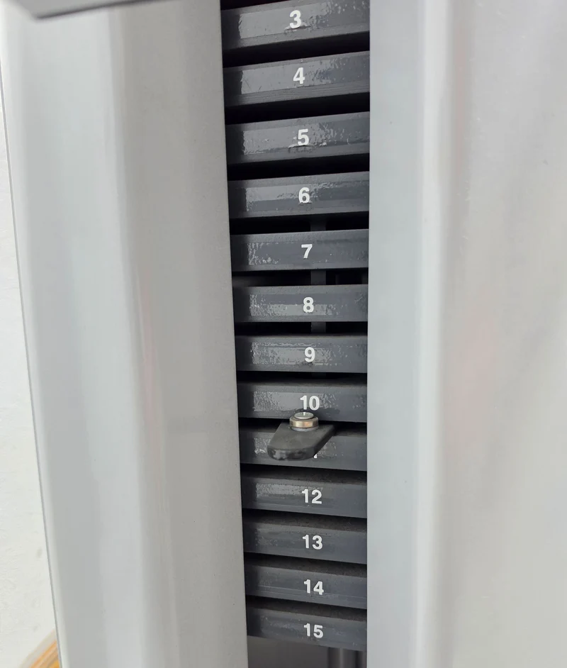 Dr. Wolff Multifidus Trainer 906, Segmentale Stabilisation der LWS, sitzend, Farbe Silber, gebraucht - überholter Zustand
