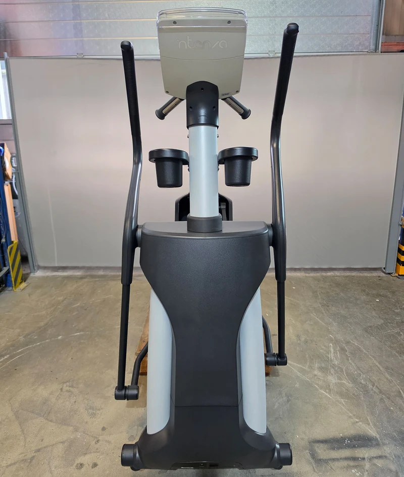 Intenza Elliptical Trainer 550 ETi, Crosstrainer mit Steigungsverstellung, LED Display, gebraucht - überholter Zustand
