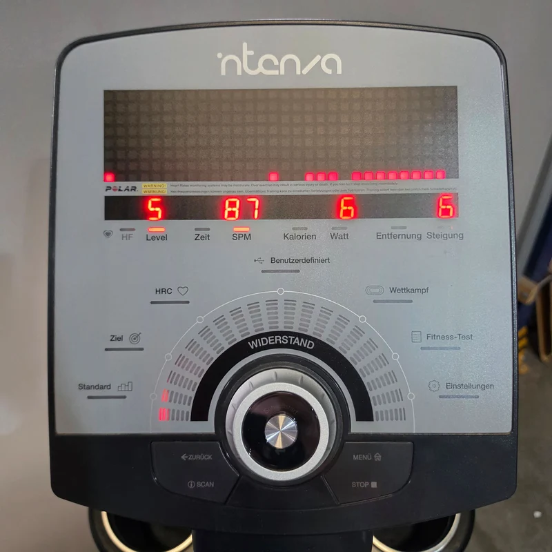 Intenza Elliptical Trainer 550 ETi, Crosstrainer mit Steigungsverstellung, LED Display, gebraucht - überholter Zustand